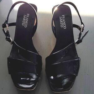 Franco Sarto- NWOB Women's Black strappy wedge Sandal heels Size 8